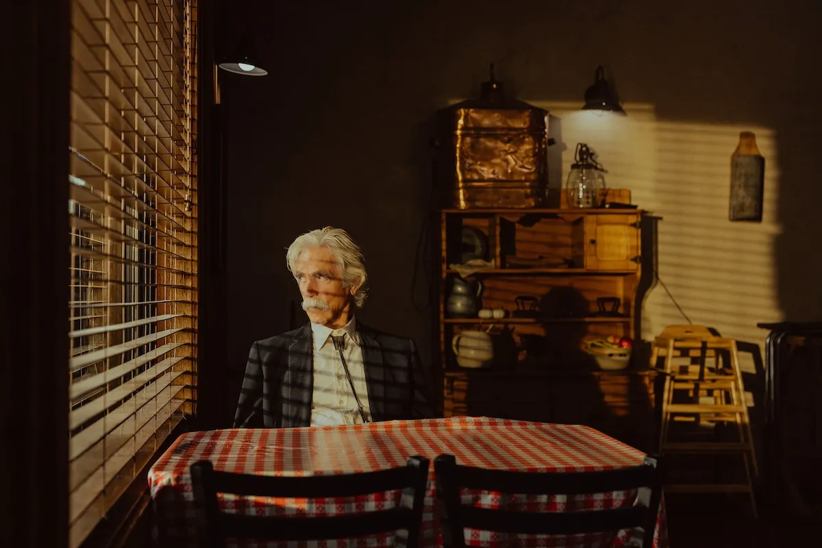 Teaser „Landman“ sezóna 2 odhaľuje viac o záhadnej postave Sam Elliott