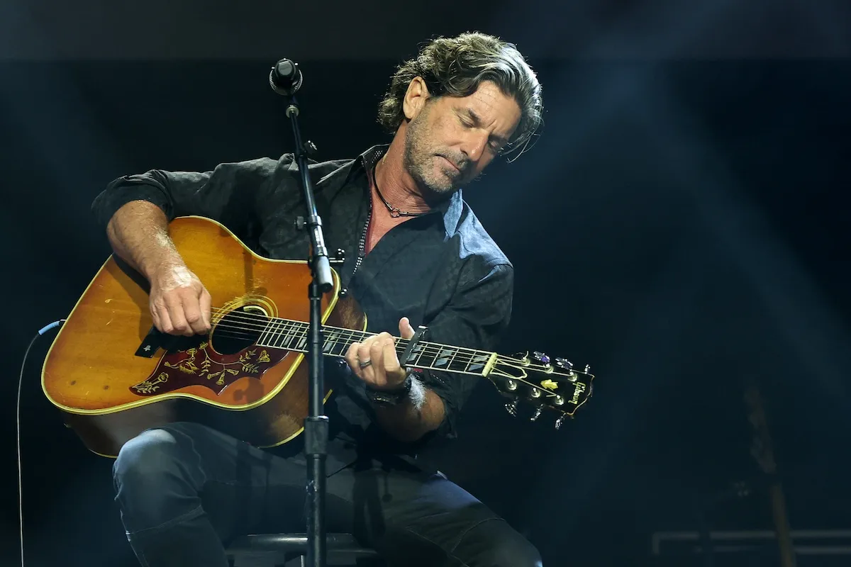 „Ježiš, Take the Wheel“ Songwriter Brett James 'manželka a nevlastná dcéra tiež zabitá pri tragickej havárii lietadla