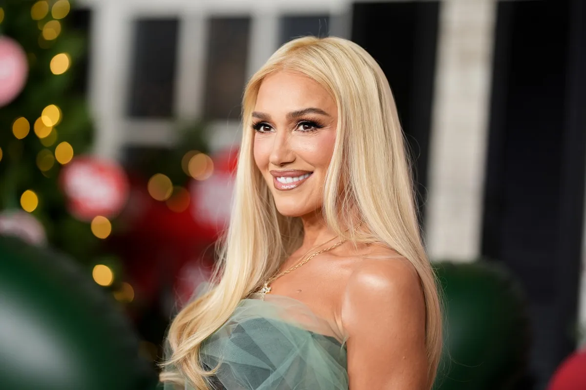 Gwen Stefani Under Fire za „Nechutný“ outfit na osvetlenie stromčeka