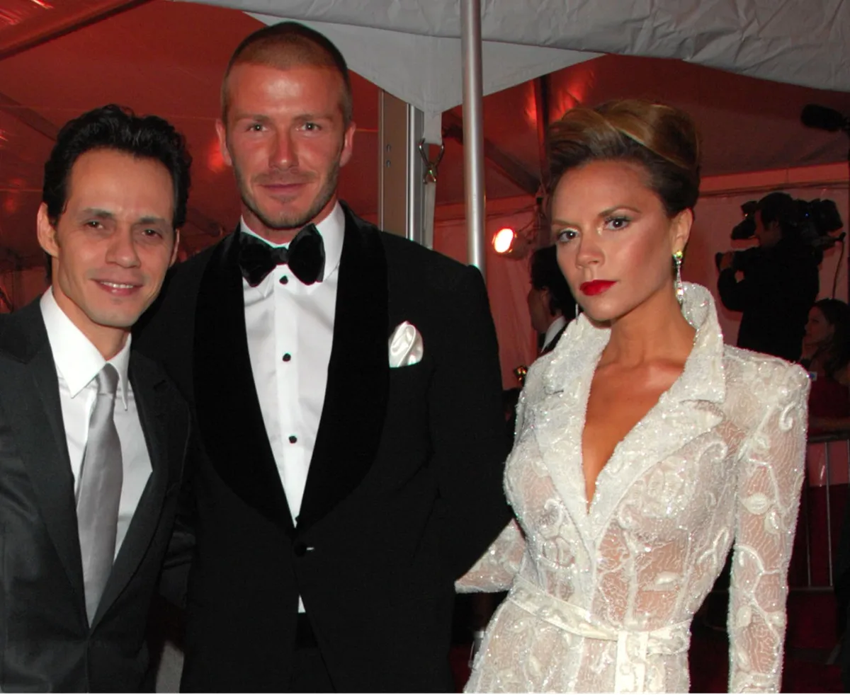 Marc Anthony sa vyhýba priznaniu, že na svadbe v Brooklyne Beckham nazval Victoriu Beckham „najkrajšou ženou v izbe“