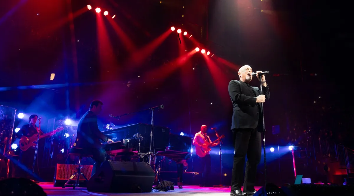 Billy Joel predáva Long Island Mansion za rekordnú cenu, ale stále je to oveľa menej, ako chcel