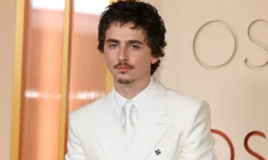 Timothée Chalamet sa chystá na vyplatenie Oscarov po tom, čo prišiel o cenu za najlepší mužský herecký výkon v prospech Michaela B. Jordana