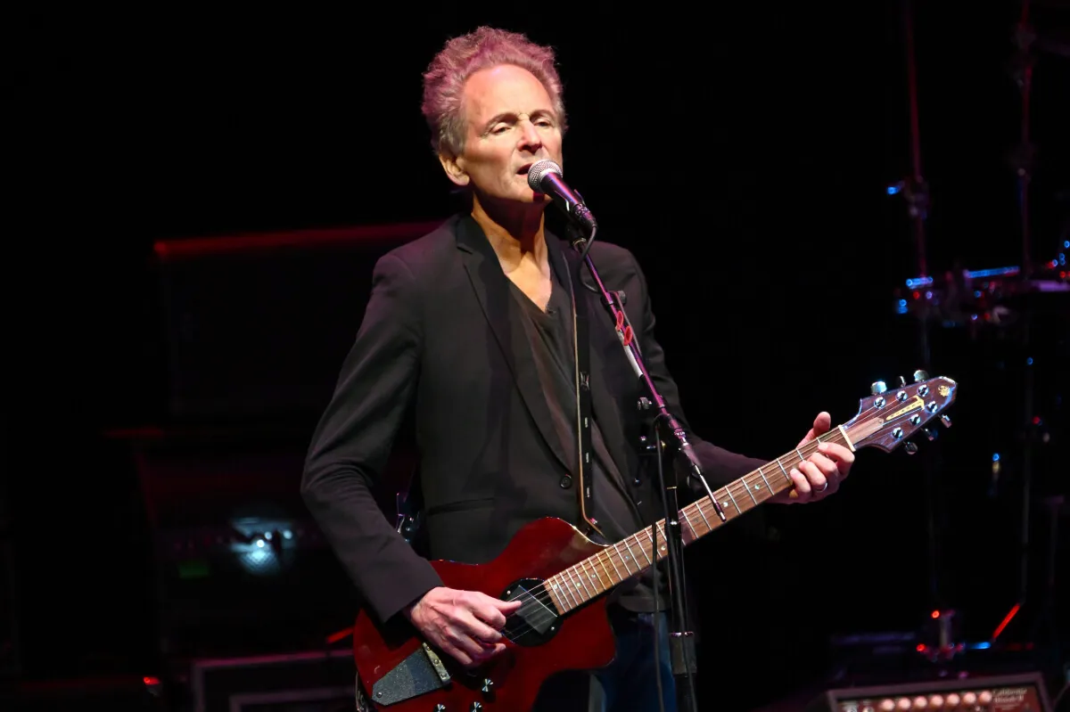 Minulé interakcie Lindsey Buckingham so Stalkerom ho „vydesili“