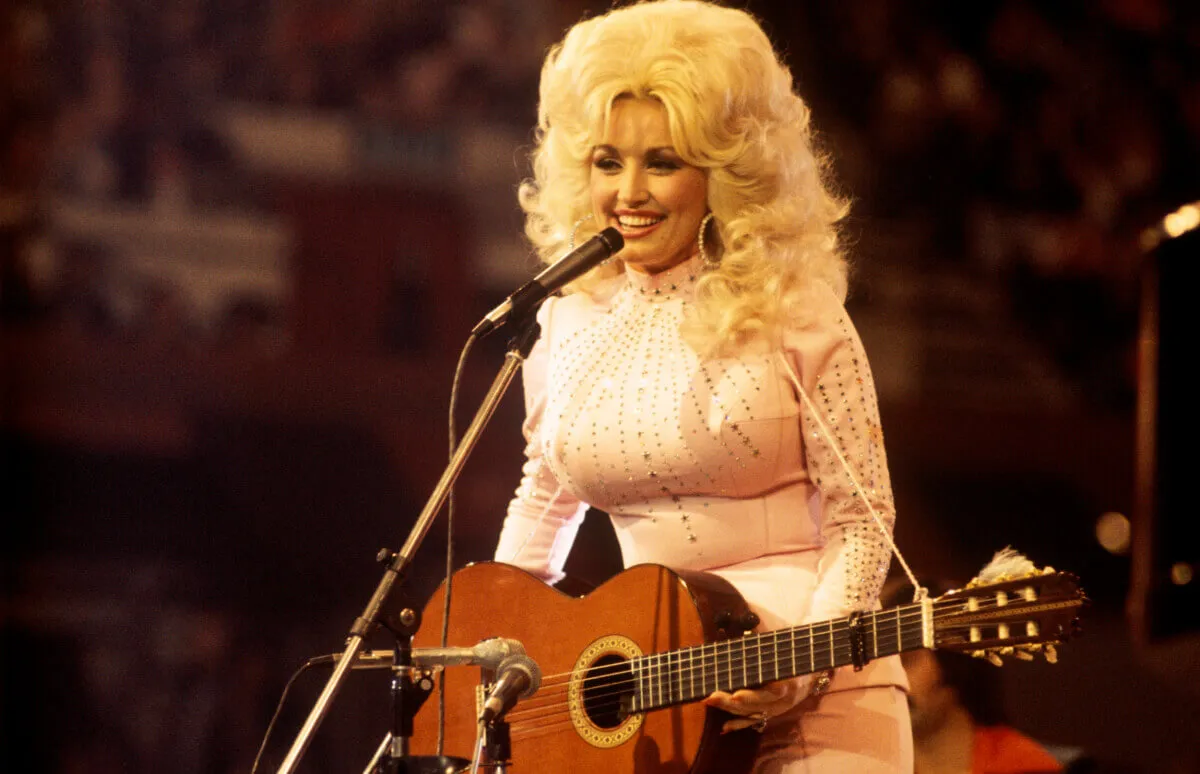Dolly Parton si myslela, že jeden z jej megahitov by bol pre ňu katastrofou