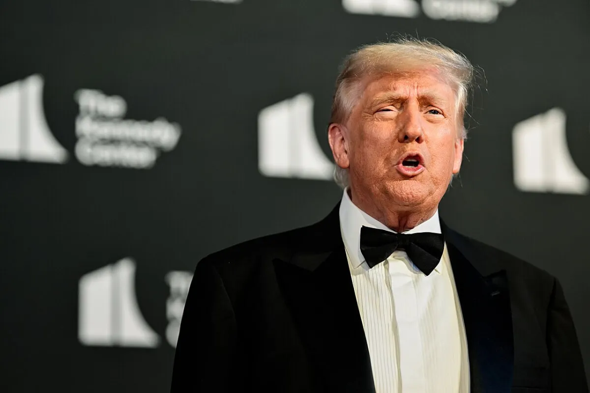 Donald Trump tvrdí, že „nikdy nepočul“ o umelcoch, ktorí vypadli z festivalu MAGA napriek osobnému stretnutiu 1