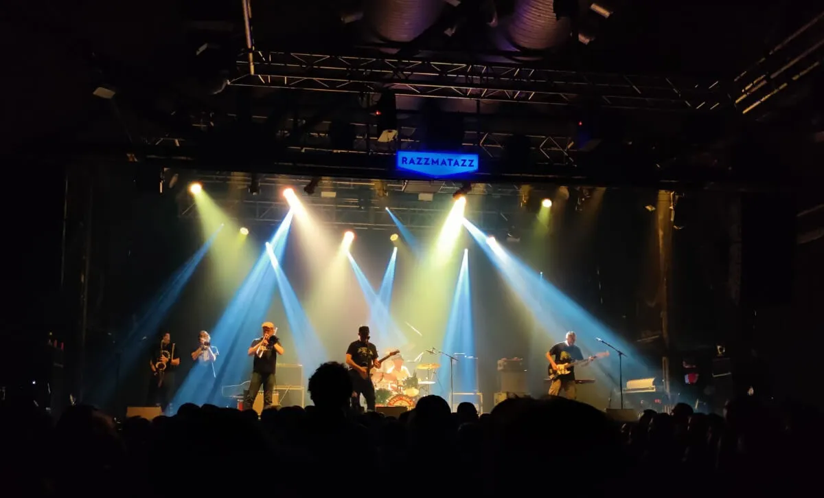 Dôvody, prečo nemôžete získať vstupenky, aby ste videli svojich obľúbených interpretov na koncerte