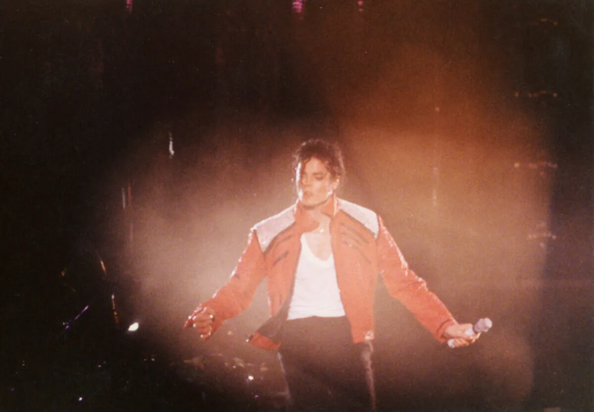 Michael Jackson urobil pred kamerou „Bombu“, ktorá viedla k vyšetrovaniu