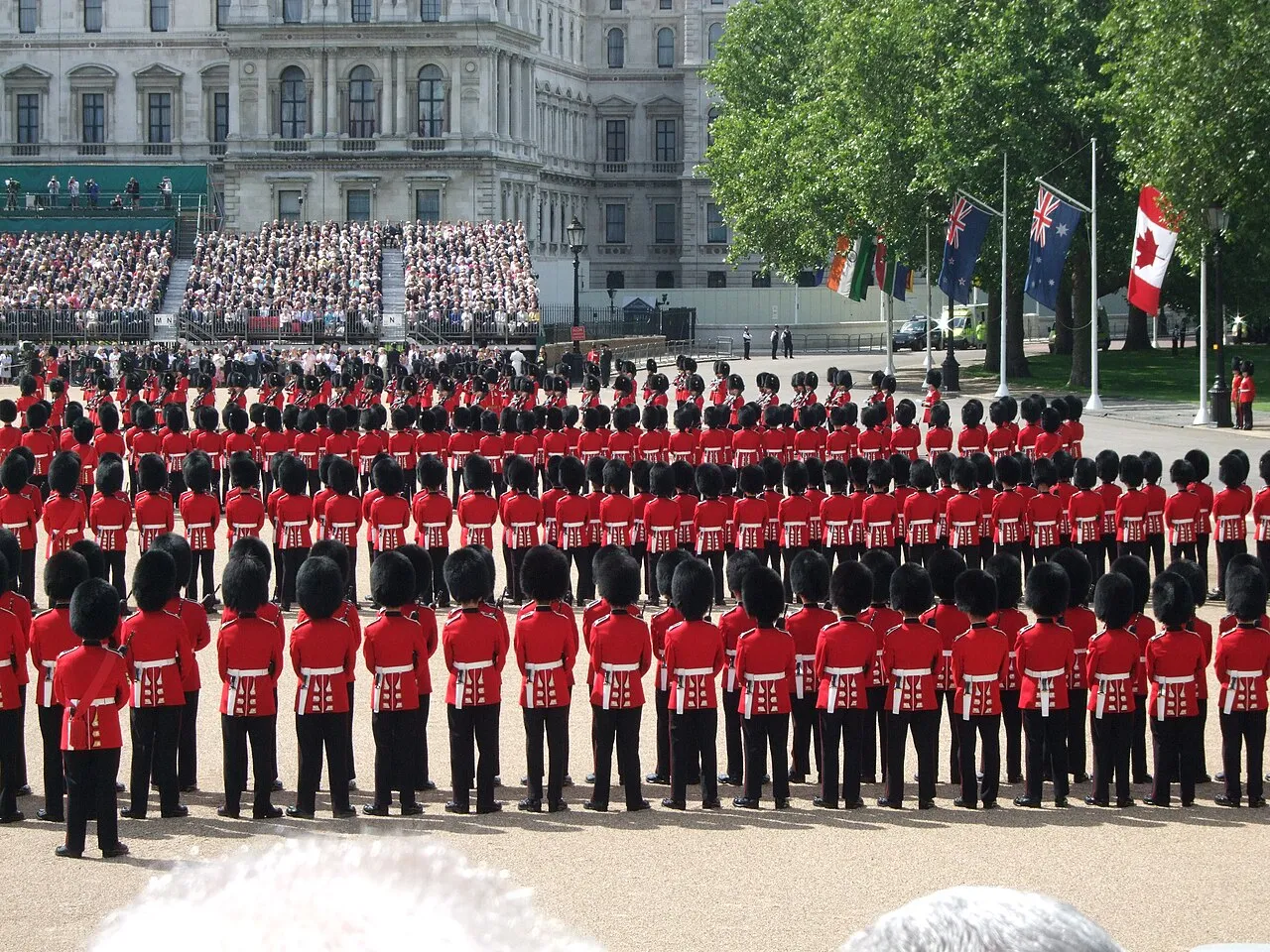 Tento módny prešľap by mohol hostí naštartovať z tohtoročného Trooping the Colour, hovorí Royal Expert