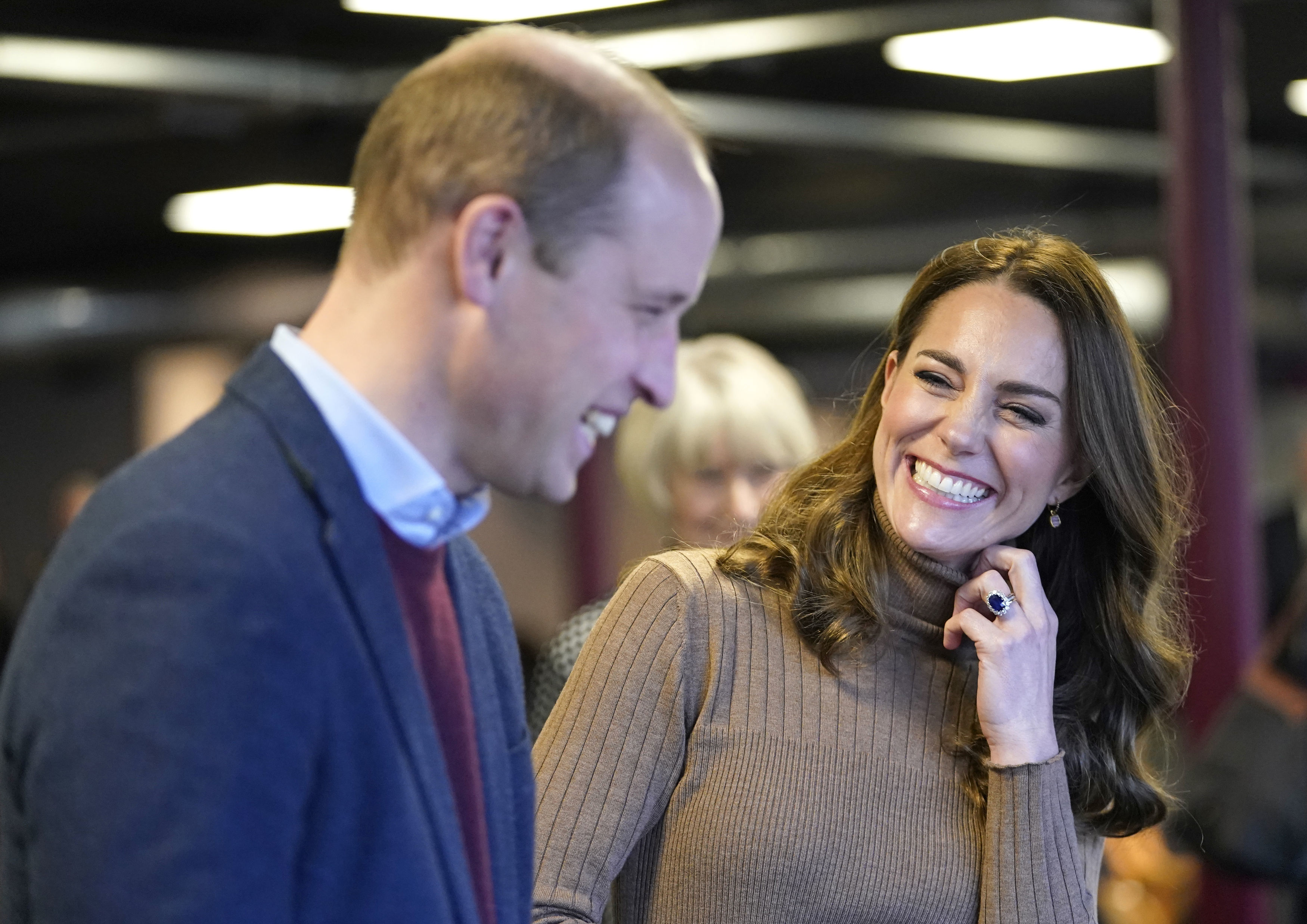Princ William a Kate Middleton tešia fanúšikov po tom, čo sa video s ich tancom a párty stalo virálnym