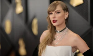 Svadobné šaty Taylor Swift budú v štýle „starého Hollywoodu“.