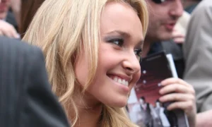 Solange Knowles vyznamenáva Hayden Panettiere; Brian Hickerson vydáva chladné vyhlásenie