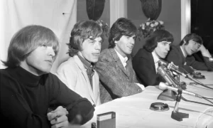 Bill Wyman z Rolling Stones údajne spal s viac ako 1800 ženami