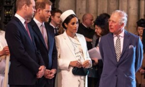 Bývalý kráľovský pobočník hovorí, že princ William je zúrivý a kráľ Charles je nervózny z „detského“ presunu Sussexes späť do Veľkej Británie