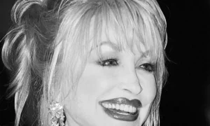 Dolly Parton povedala, že len pár dní pred smrťou musela stihnúť „toľko vecí“.