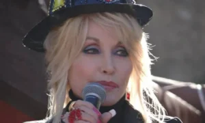 Dolly Parton zanedbávala svoje zdravie pri starostlivosti o manžela Carla Deana