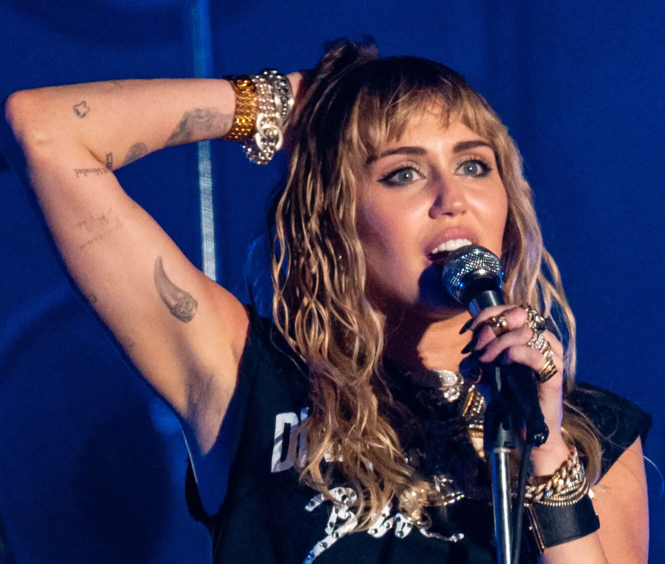 Ex-Disney Star obviňuje Miley Cyrus z „neúnavného“ šikanovania škaredými hlasovými správami