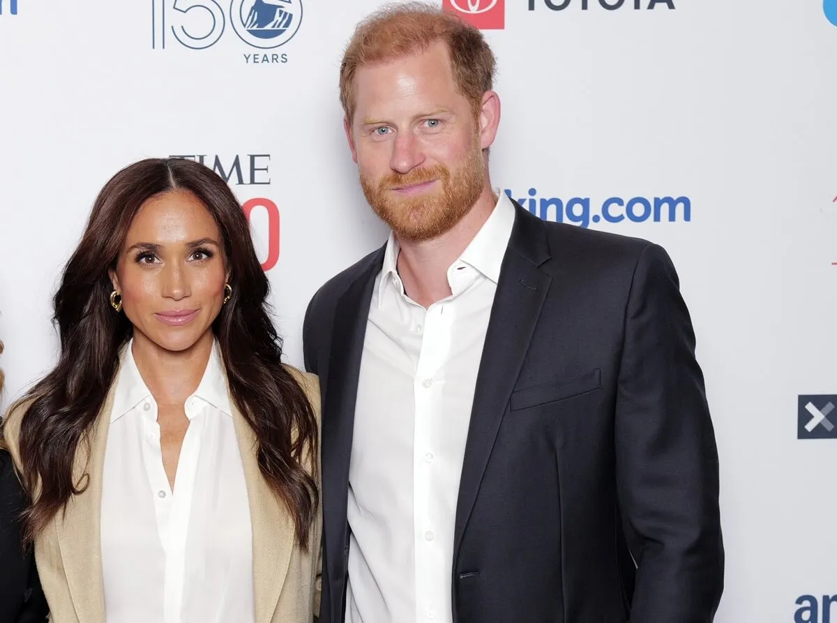 Princ Harry a Meghan budú „žiť v britskom dome, ktorý vlastní iná hollywoodska celebrita“