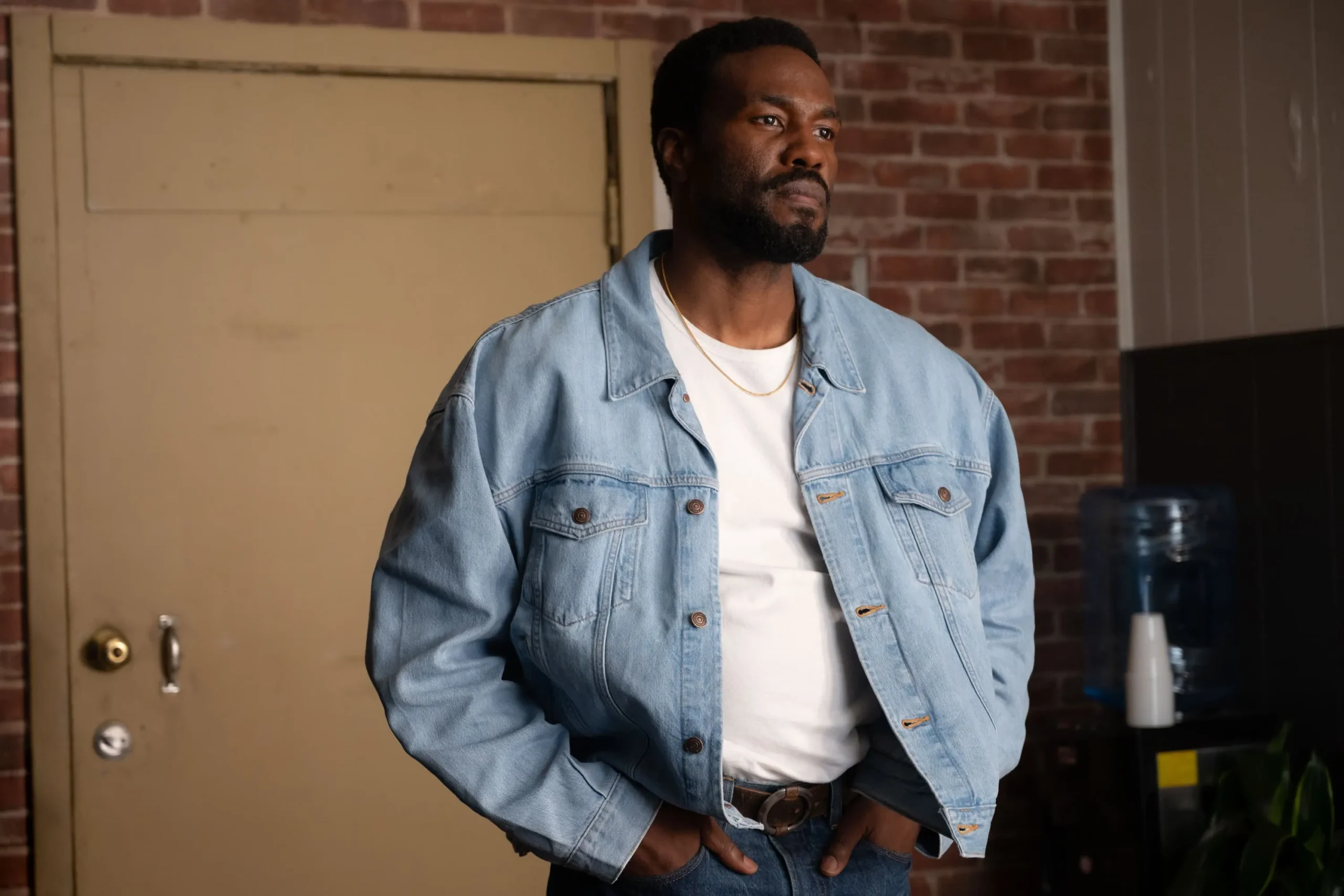 Yahya Abdul-Mateen chce od Disneyho odpovede na zrušenie „Wonder Man“ a „Blade“