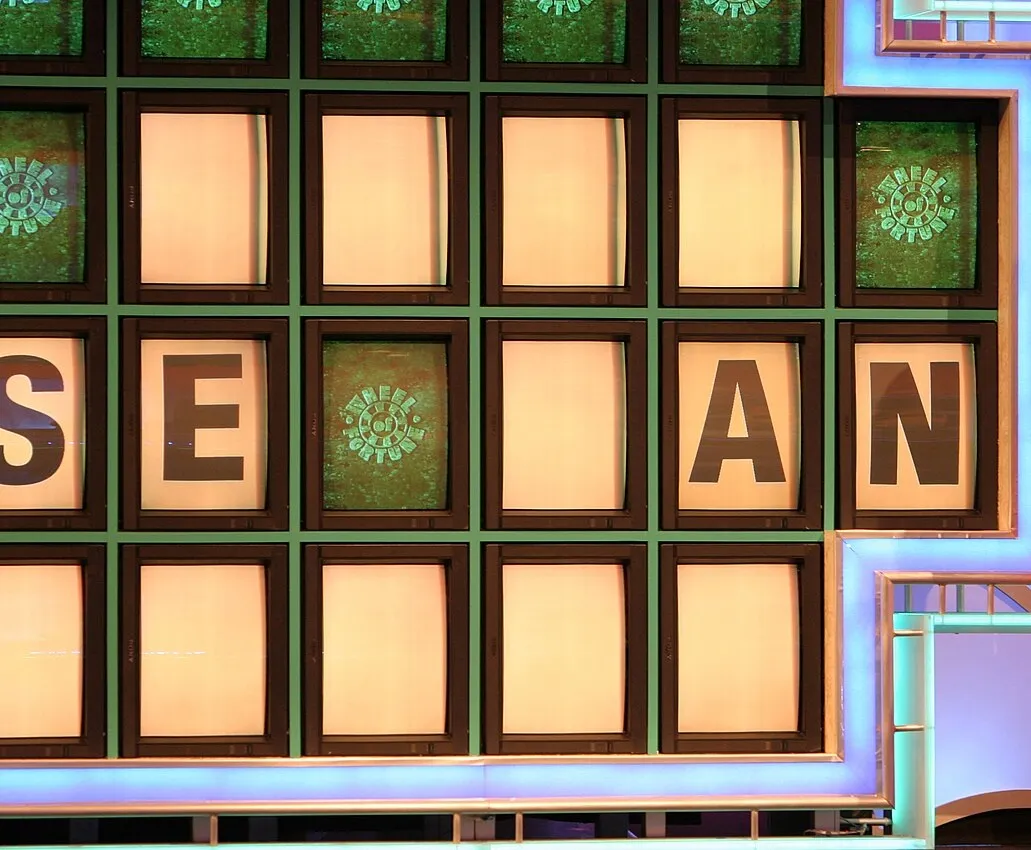 Jim Thornton Axed od 'Wheel of Fortune'; Právnik popiera chybu v chate