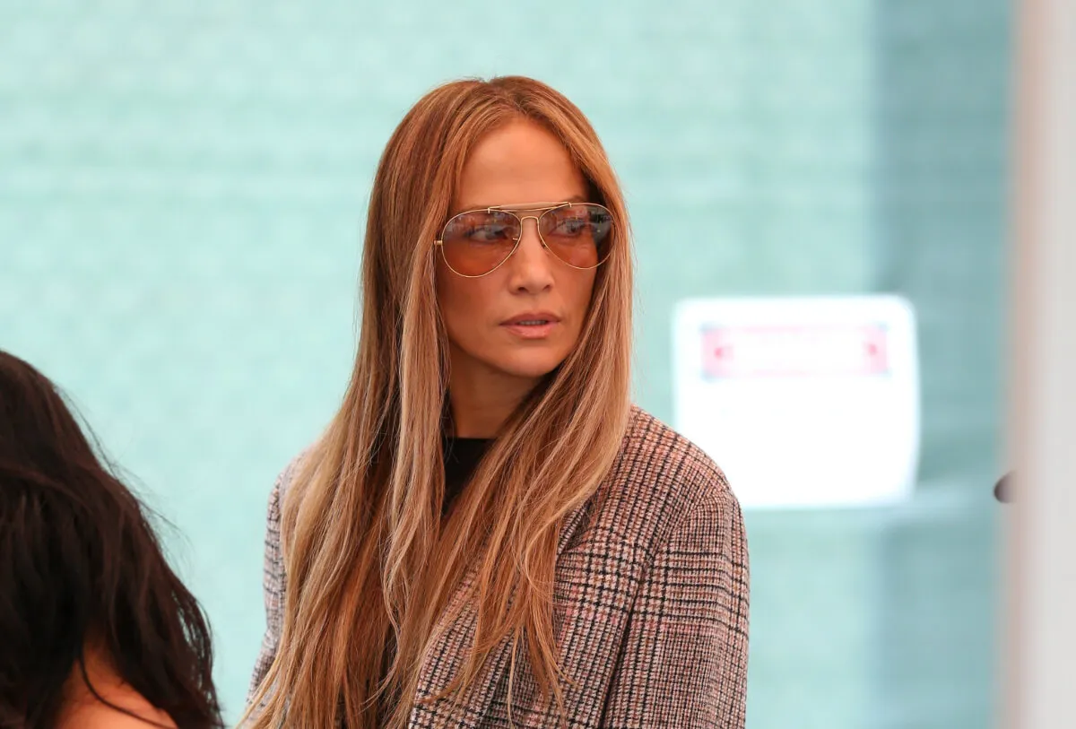 Jennifer Lopez mala „Diva dressing Room Demands“ a Shania Twain odmietla „sama otvoriť dvere“, hovorí manažér, ktorý s nimi spolupracoval