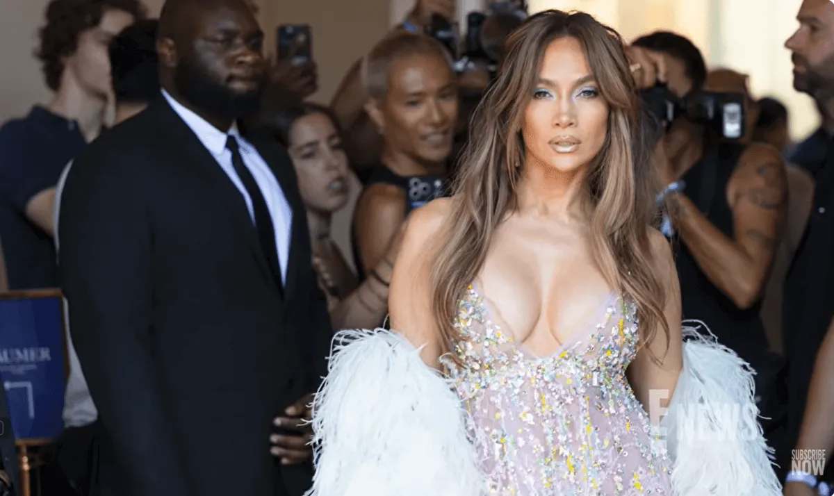 Jennifer Lopez zachránená po strate rovnováhy na City Street (Video)