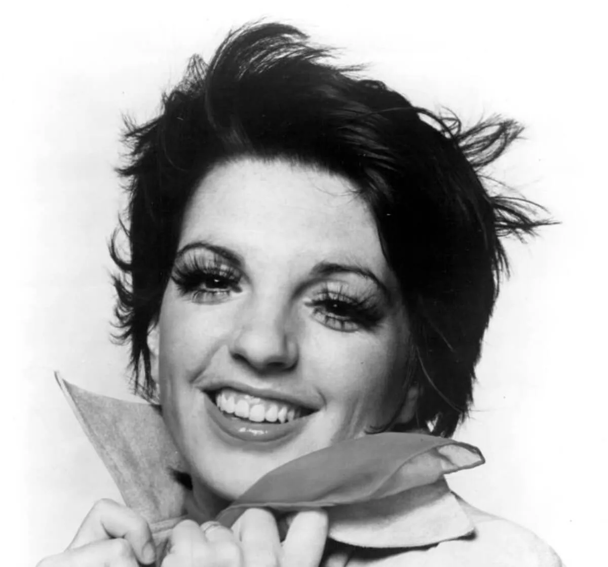 Liza Minnelli odhaľuje, že pred odvykacou kúrou v roku 1984 skrývala „škatule s tabletkami a fľašky alkoholu“