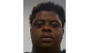 Rapper BigXthaPlug bol nútený zrušiť koncert po tom, čo ho zatkli kvôli drogám