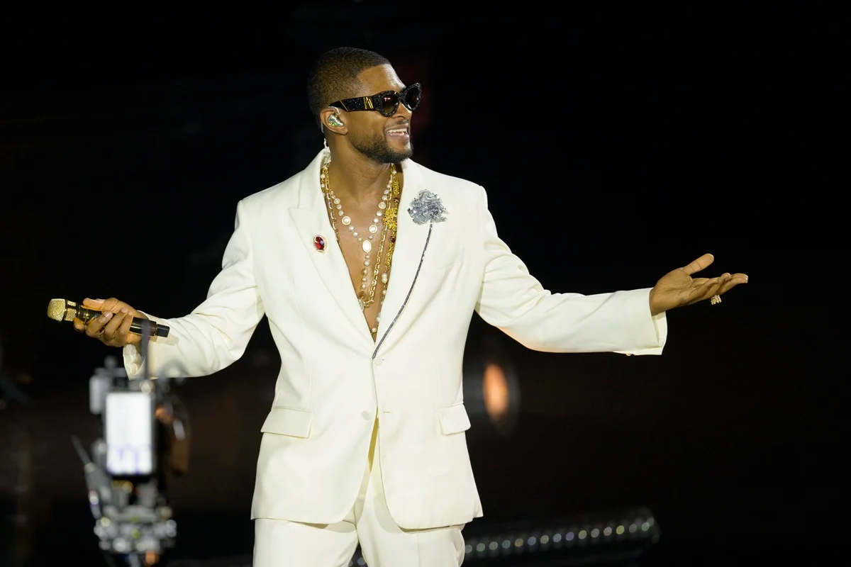 Usher má fanúšikov párty ako v roku 2004