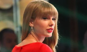65-karátový náhrdelník Taylor Swift bol krásny a „neuveriteľne drahý“, povedal odborník na šperky