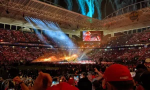 Justin Bieber bol favoritom na titulku v polčasovej šou Super Bowl, ale je nepravdepodobné, že by to vzal