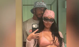 Lewis Hamilton predstavuje novú stránku Kim Kardashian, keď oslavuje svoje 46. narodeniny