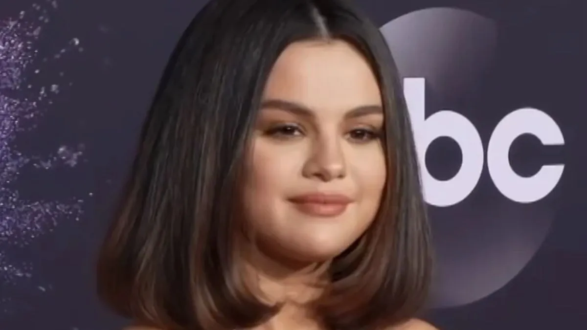 Selena Gomez odhalila, že závislosť na nikotíne zmenila hlas a priznala, že prestať s vapingom je „naozaj ťažké“