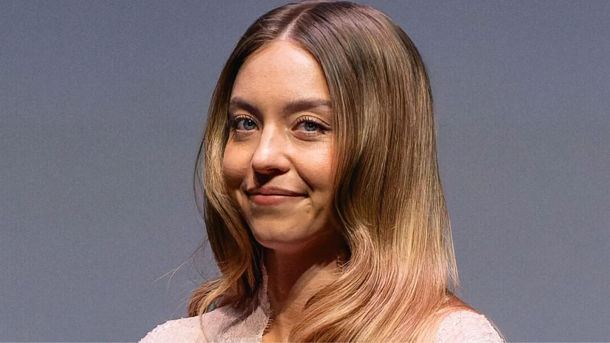 Sydney Sweeney zapálila nad „nechutnou“ reklamou na spodnú bielizeň vystupujúca ako milovaná postava z detstva