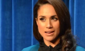 „Mohlo by sa považovať za kráľovské“: SNL UK brutálne napichla Meghan Markle na škandál so zneužívaním detí Thomasa Markla